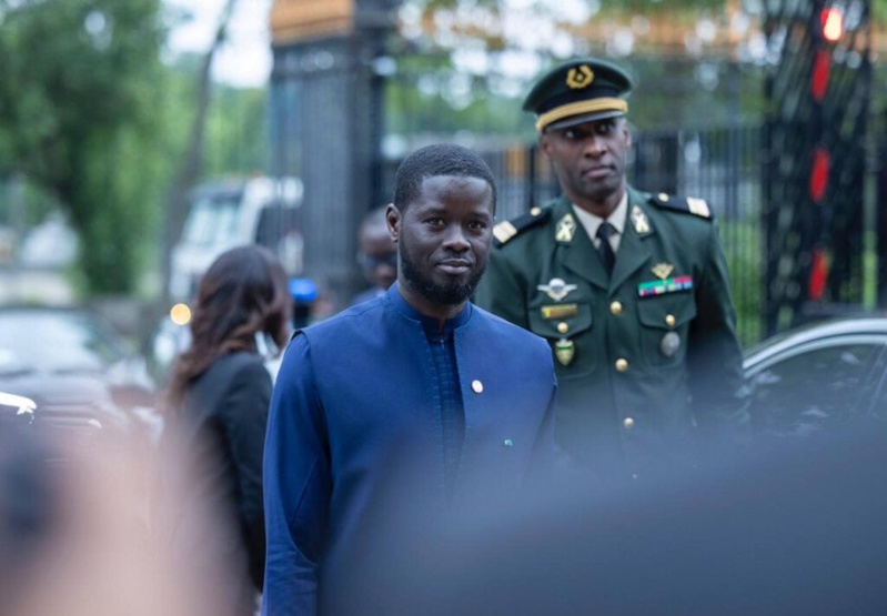 Paris : Arrivée en images du Président Bassirou Diomaye Faye au Quai d’Orsay