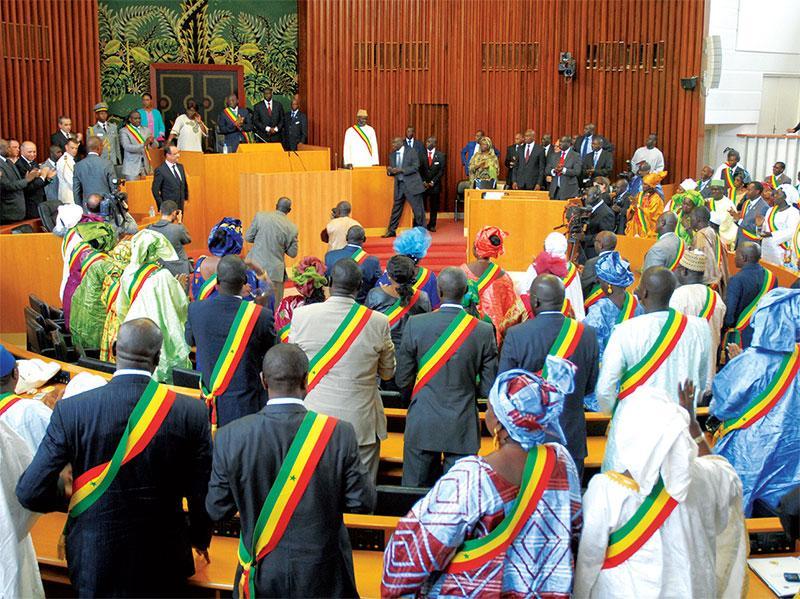 Convocation des députés pour la première session extraordinaire de l'Assemblée nationale