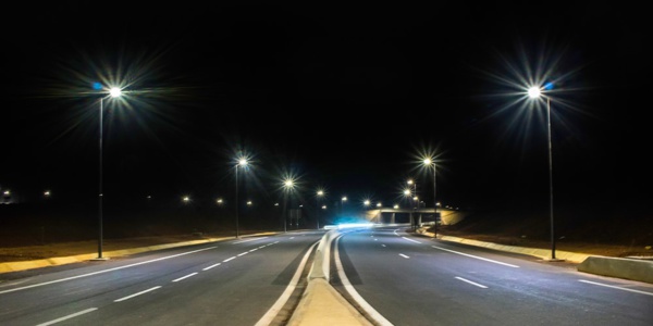 Impact économique et écologique des lampadaires solaires au Sénégal