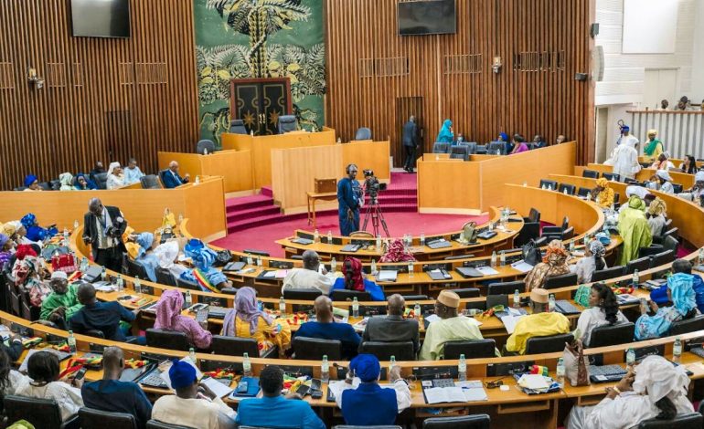 Première Session de l'Assemblée Nationale 2024 : Ouverture Fixée au 2 Décembre