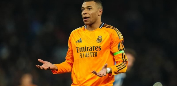 REAL MADRID: "IL NE SAIT PAS COMMENT JOUER EN TANT QU'ATTAQUANT", CRISTIANO RONALDO SE PROPOSE D'APPRENDRE À MBAPPÉ SA FAÇON DE JOUER N°9