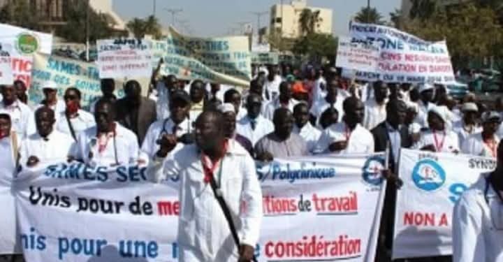 Sénégal : Le SAMES Prolonge la Grève Face à l'Inertie du Gouvernement