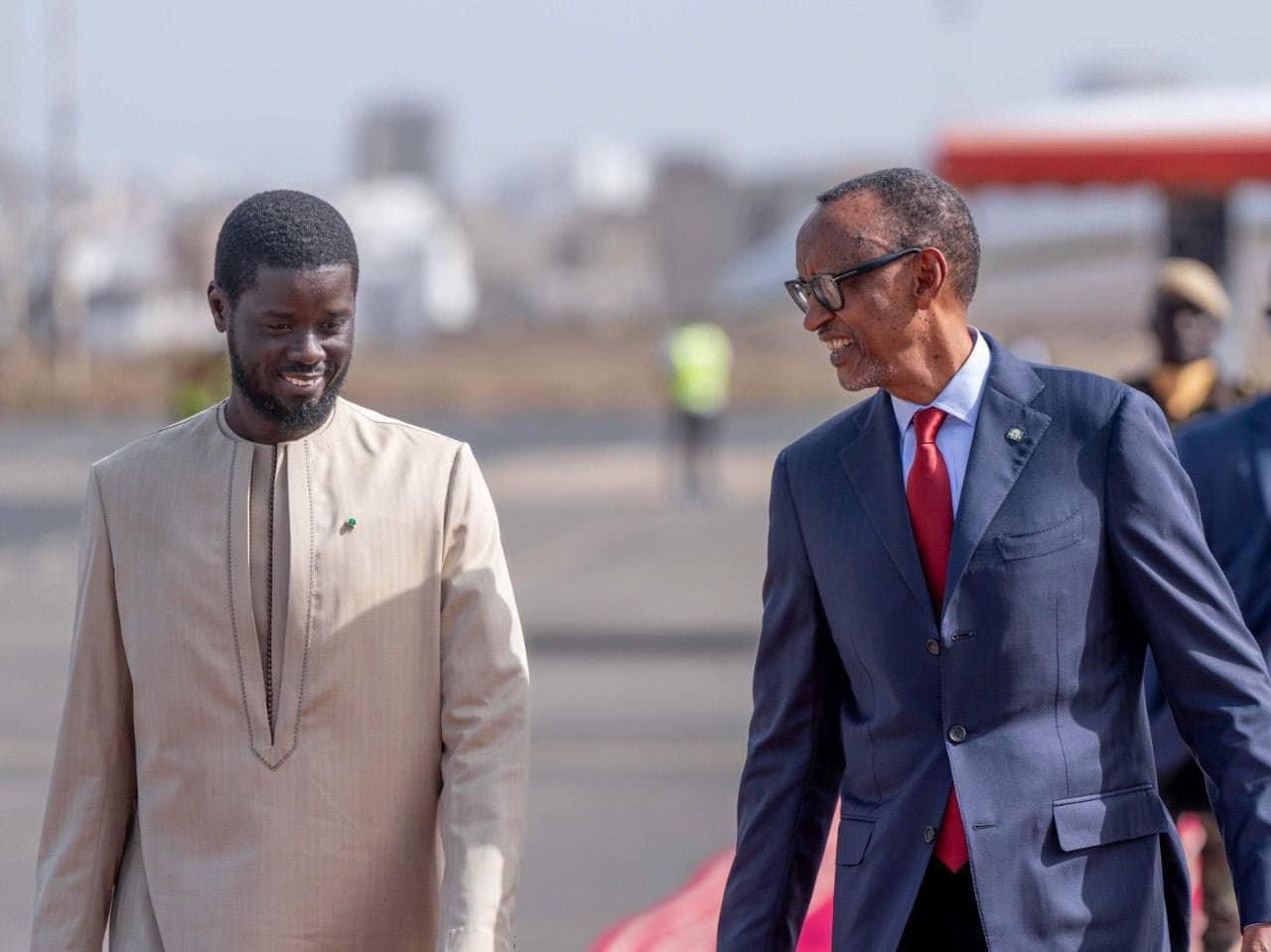 Arrivée de Paul Kagame à Dakar pour une visite officielle
