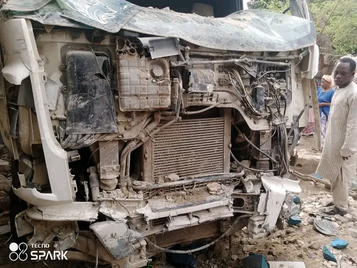 Accident à Keur Ibra Niane: un camion termine sa course dans une maison et fait un mort 