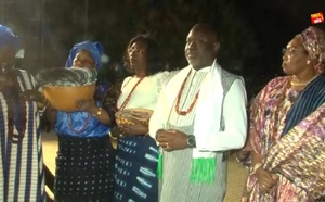 Habib Vitin Honoré par la Diva Mary Ngone Ndione lors d’un Grand Événement à Thiès