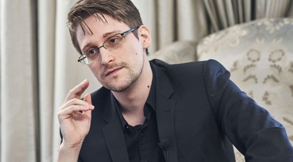 Snowden explique pourquoi il est resté en Russie