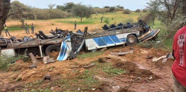 Accident à Louga : La voiture  transportait 76 passagers, au lieu des 60 réglementaires