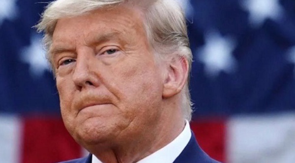 Accusé de complot, l'ancien président américain Donald Trump plaide non coupable