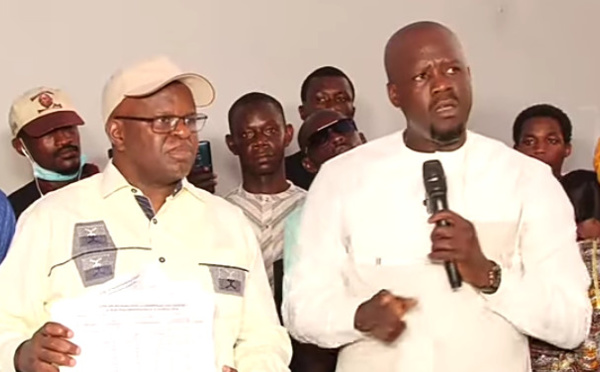Parrainages à Thiès : le président du parti UNR Mouhamed Lamine Massaly a remis 2244 parrainages au mandataire de BBY à Thiès-Ouest, Dr Pape Amadou Ndiaye.