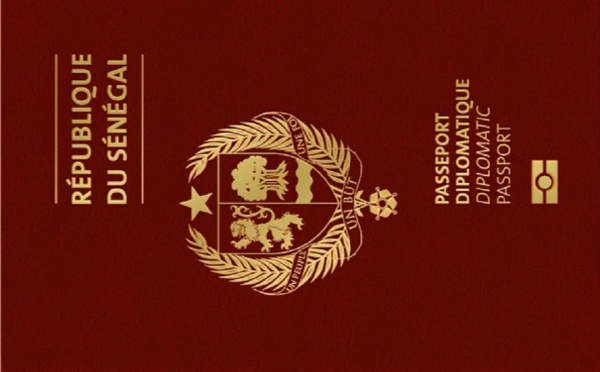 Passeports diplomatiques : vers la suspension des 130 titres de voyage