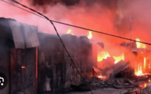 La marché central de Tamba prend Feu