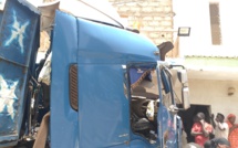 Bagarre entre deux apprentis chauffeur à Thiès: un camion termine sa course dans une maison