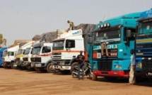 353 camions sénégalais débloqués à la frontière avec passage gratuit en Gambie