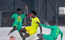 Beach Soccer : Le Sénégal Écrase les Seychelles 10-3 en Match Amical